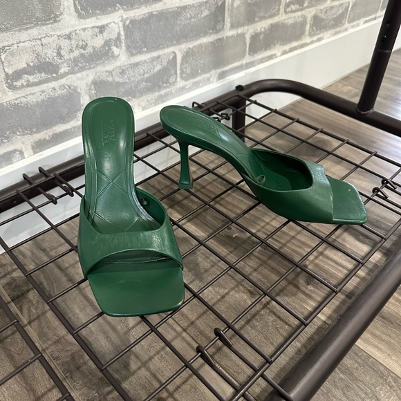 Zara Leather Heels - Picture 3 of 3